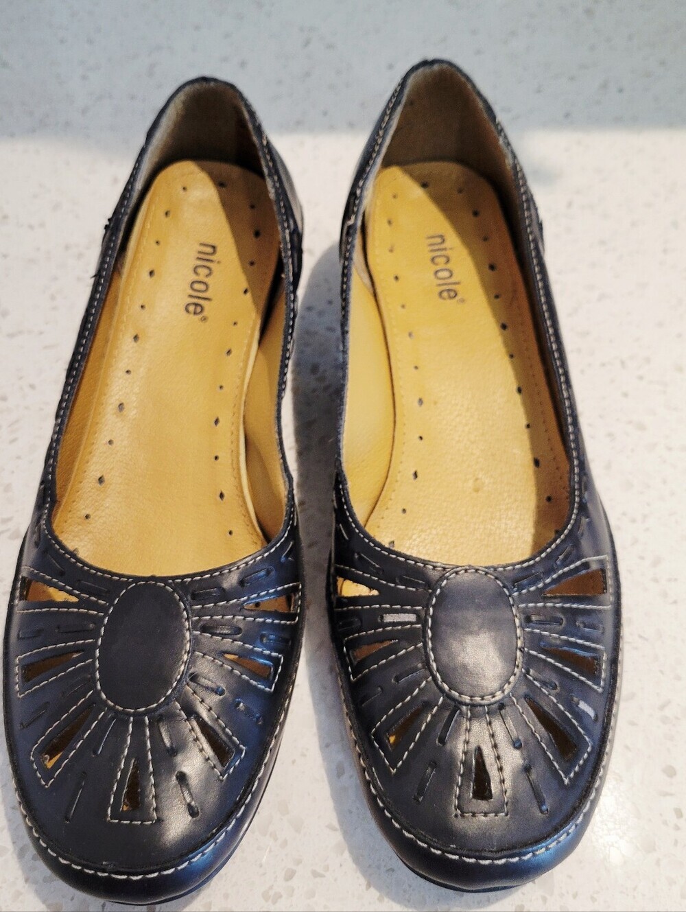 Nicole Leather Navy Blue Flats w/Cream Stitching | Size 8.5